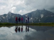 37 Ci si specchia nella bella pozza al Forcellino 